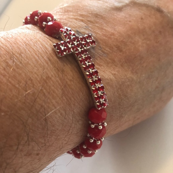 💜3/$30 Stretch Red Beaded Bracelet with Crystal Cross - Picture 5 of 6